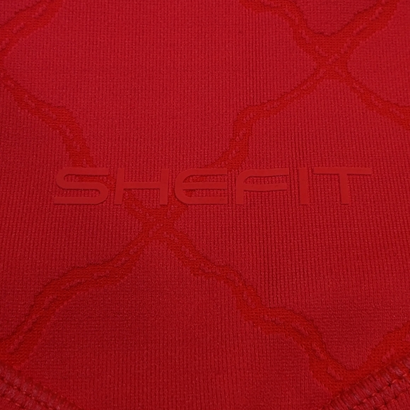 SHEFIT - Leggings w/ Pocket, Scrunchie and Mesh Laundry Bag - Picture 5 of 7